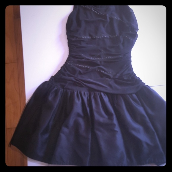 Designer Luxury Chain Link, Pearl and Tool Dress - Picture 1 of 4